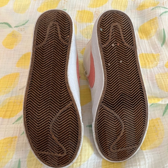 Nike Blazer fig 2 size 6 - Picture 3 of 5